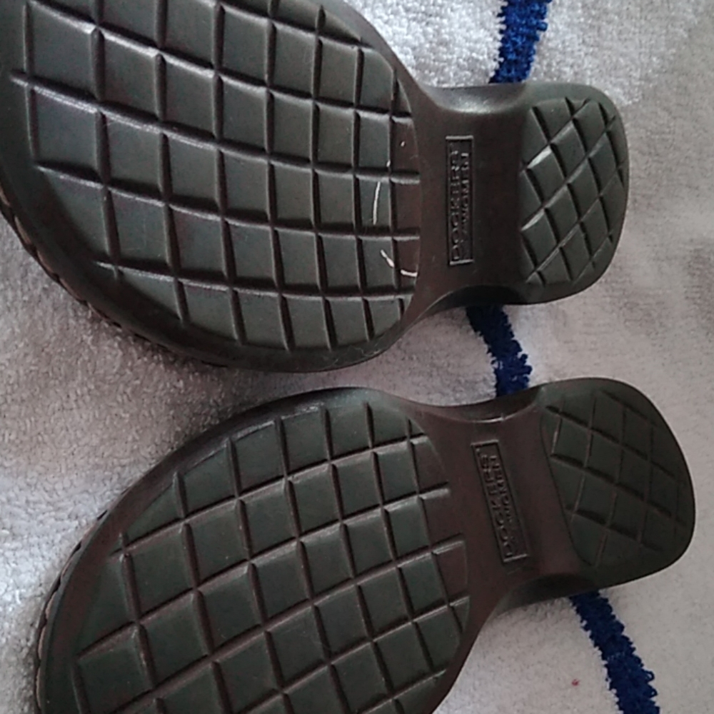 Brown Dockers sandles - Picture 3 of 5